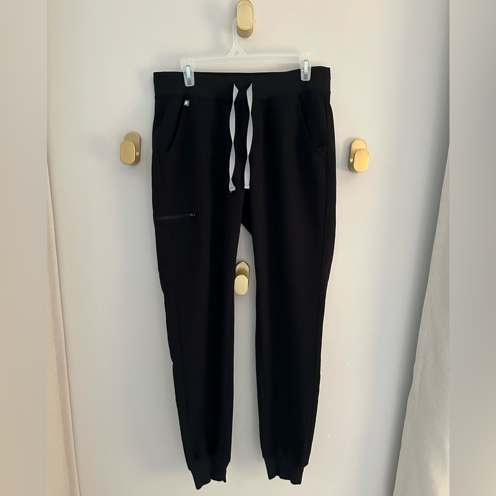 Figs Zamora Jogger Scrub Pants - Black - Size Medium/Tall